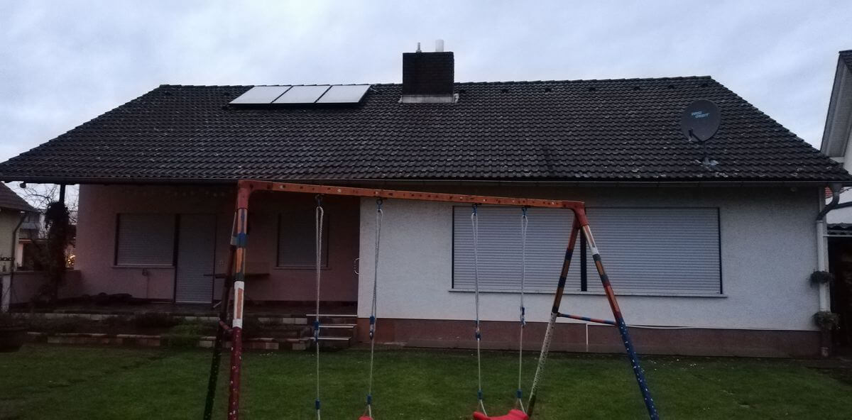 Vorher Zustand eines Wohnhauses in Karlstein am Main vor der Dachaufstockung