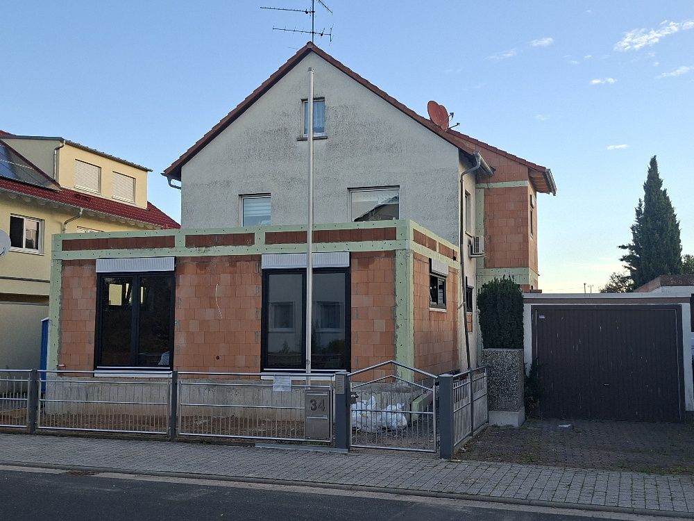 Erweiterung und Sanierung eines Wohnhauses in Karlstein am Main